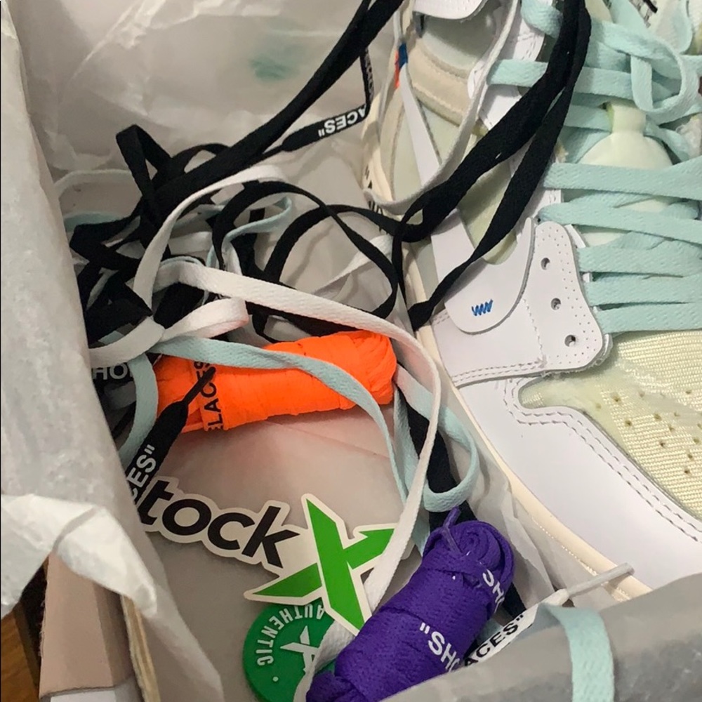 Off White x Nike Air Jordan 1 - Picture 6 of 6